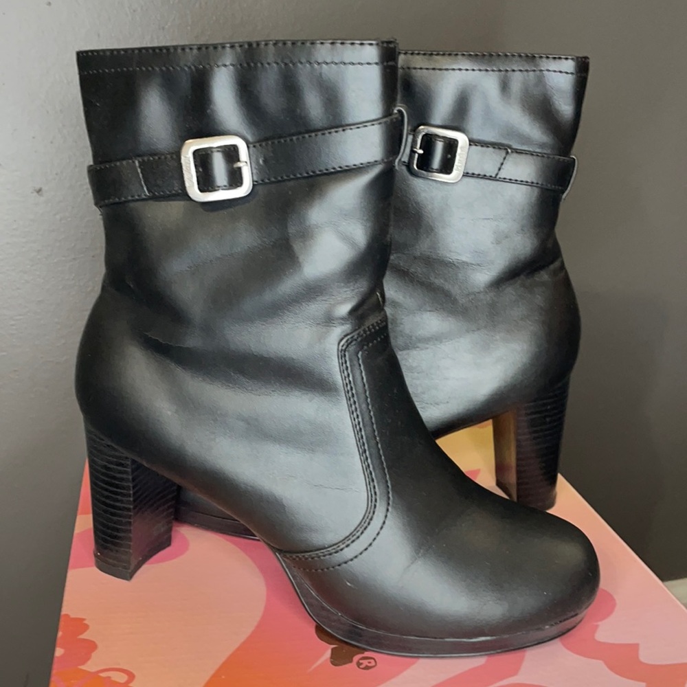 MUDD Black Heel Boots